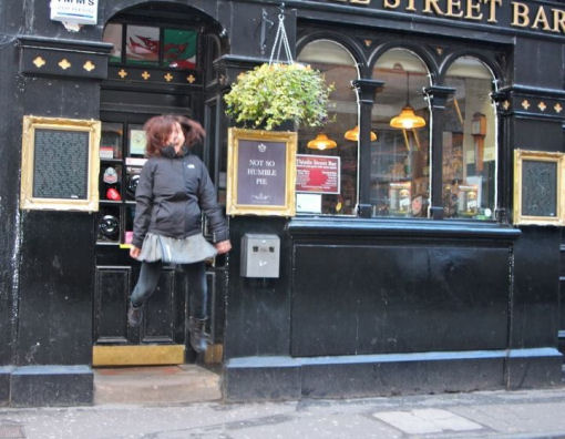 Lonely Planet e Radio Capital