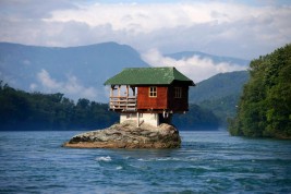 la casa sul fiume drina -serbia