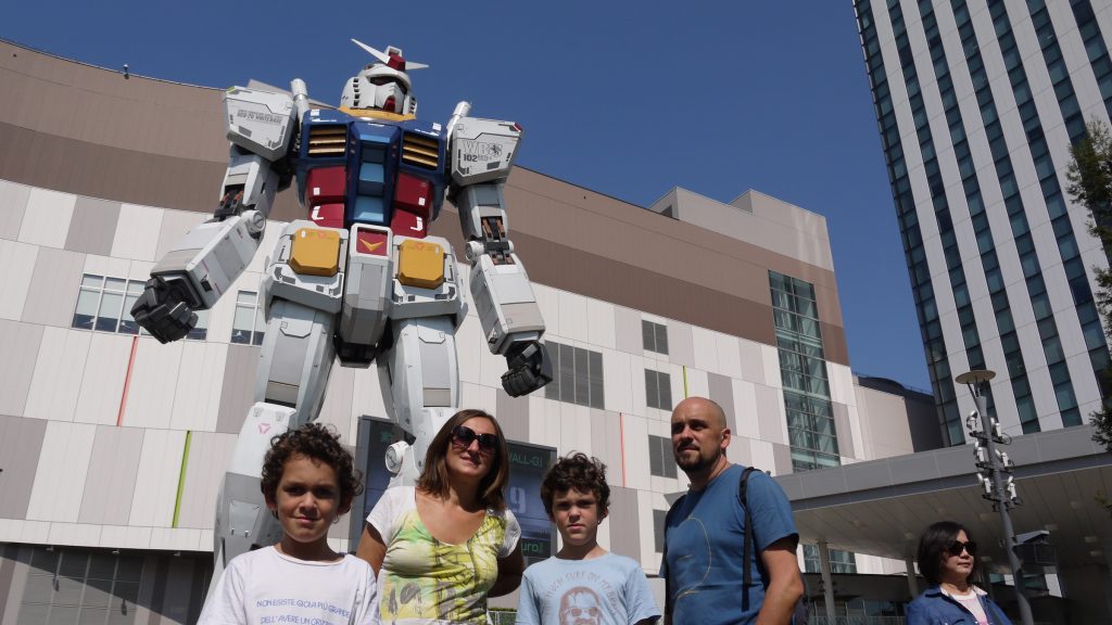 4aZonZo Un libro per continuare a viaggiare.