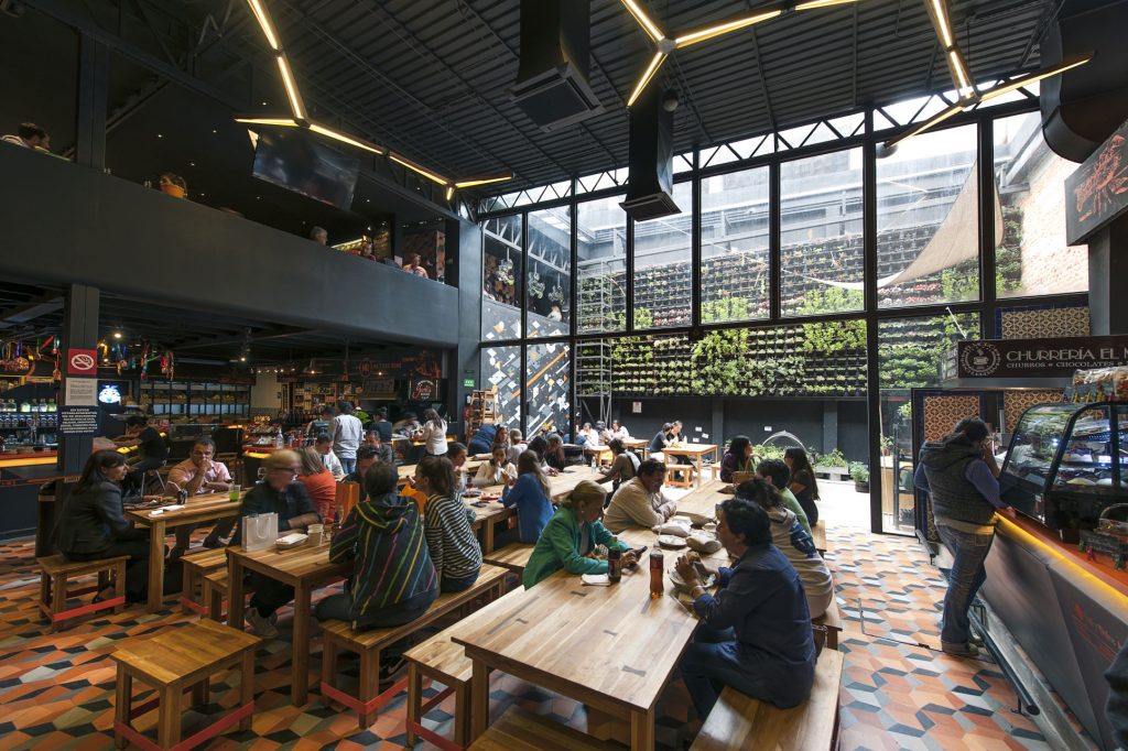 divertirsi nel mondo