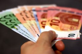 6 modi per arrotondare anche se avete un lavoro full-time