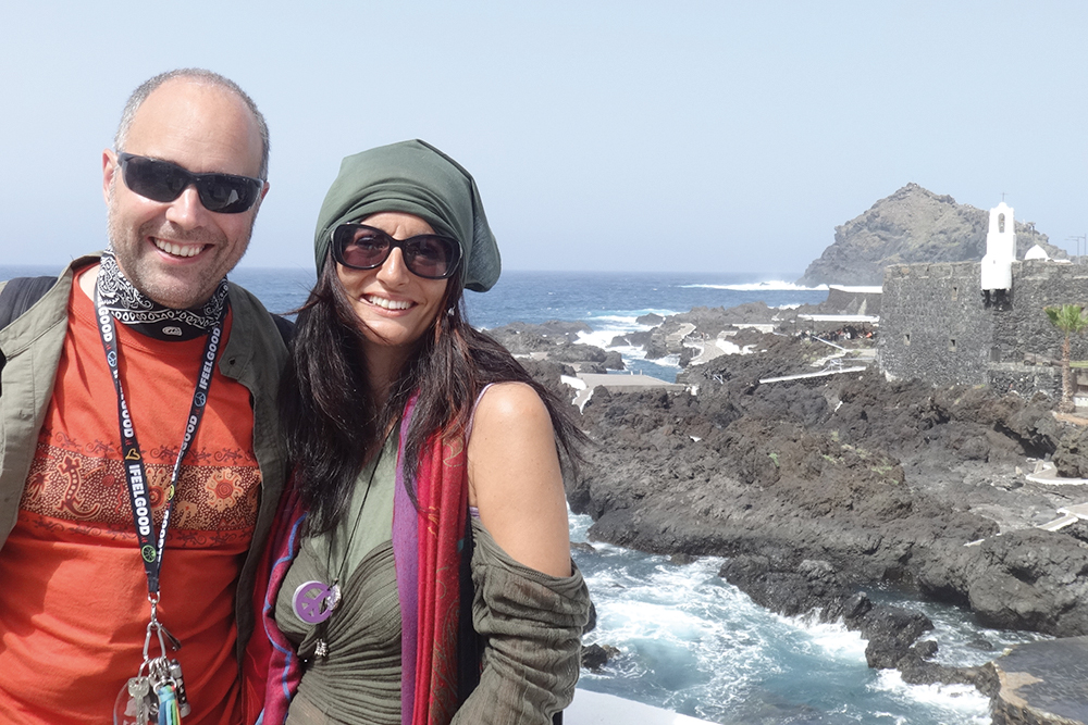 “Diversamente ricchi”: a Ibiza con Viviana e Leonardo per riscoprire se stessi 