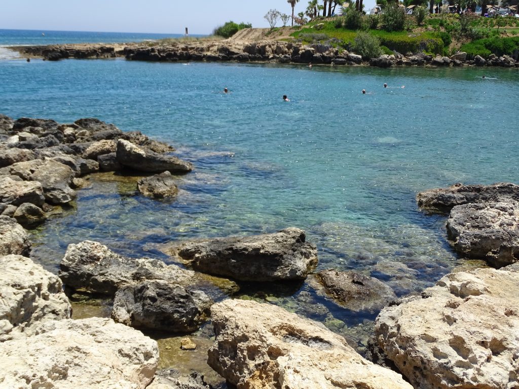 Mollare tutto e trasferirsi a Cipro