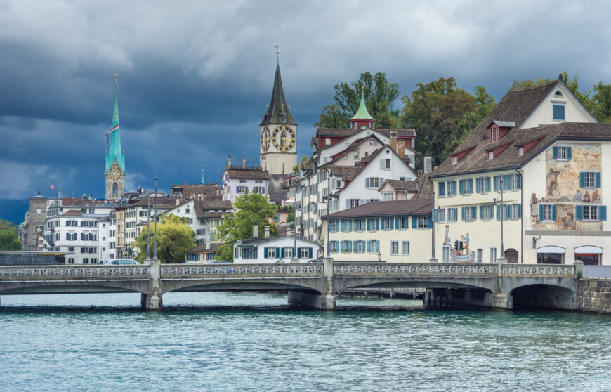 Perche Tutti Portano I Soldi In Svizzera