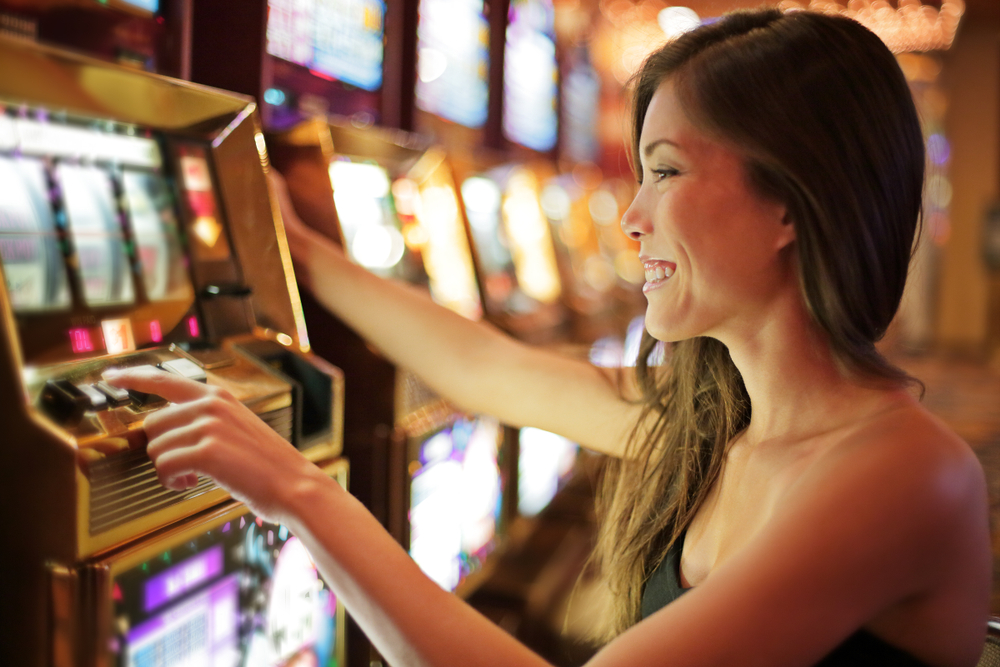 Slot machine: la storia delle “macchine mangiasoldi” 