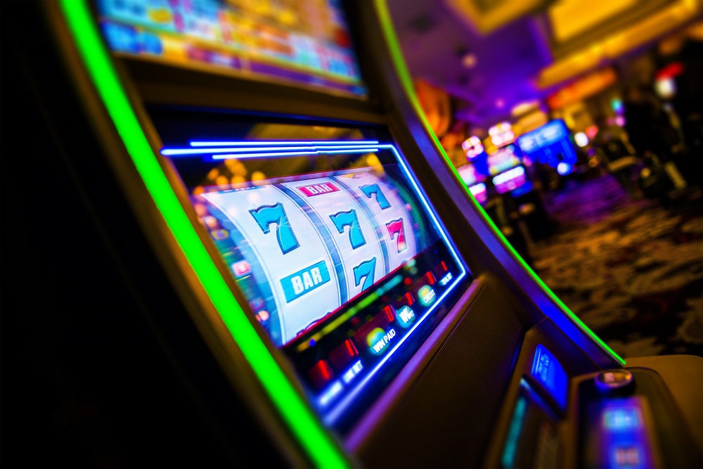 Slot machine: la storia delle “macchine mangiasoldi” 