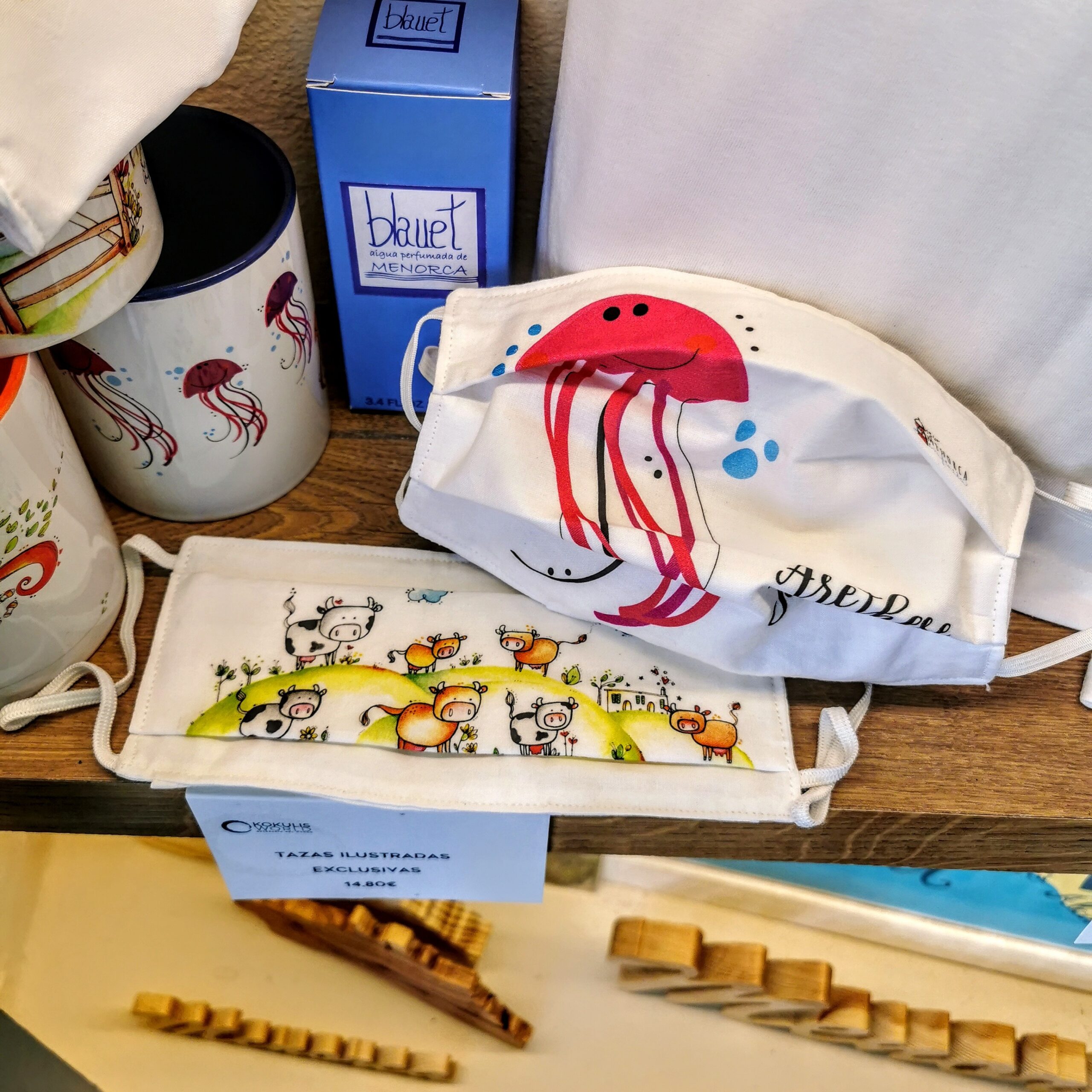 mascherine cotone illustrate