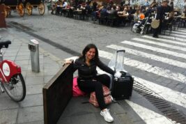 Antonina lascia tutto per fare l’artista di strada in Spagna
