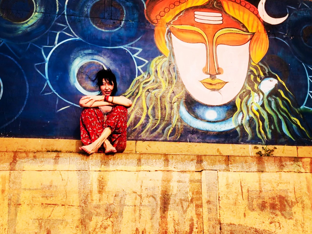 ELENA INDIA IN VIAGIO VARANASI