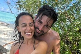 LA LIBERTÀ DI VIVERE SENZA FRETTA: LA NUOVA VITA DI IDA E GIUSEPPE ALLE MALDIVE Di Enza Petruzziello Zaino in spalla, passaporto alla mano e una curiosità inesauribile: Ida e Giuseppe sono una giovane coppia che ha fatto del viaggio il fulcro della loro vita. Non semplici vacanzieri, ma veri viaggiatori, con il desiderio di esplorare il mondo in profondità, assaporandone ogni sfumatura. Lei pugliese, lui napoletano, entrambi trentenni, nel 2021 hanno fondato “All you need is Passport”, un diario virtuale in cui raccontano le loro avventure in giro per il mondo e di quanto viaggiare ha cambiato gradualmente la loro percezione di vita, spingendoli a desiderare un cambiamento che oggi li ha portati a “mollare tutto” e trasferirsi alle Maldive, Paese nel quale vivono da un mese e che gli sta regalando forti emozioni. Con la loro storia, Ida e Giuseppe desiderano ispirare altri a seguire i propri sogni e a credere che, con determinazione e passione, è possibile realizzare cambiamenti significativi nella propria vita.