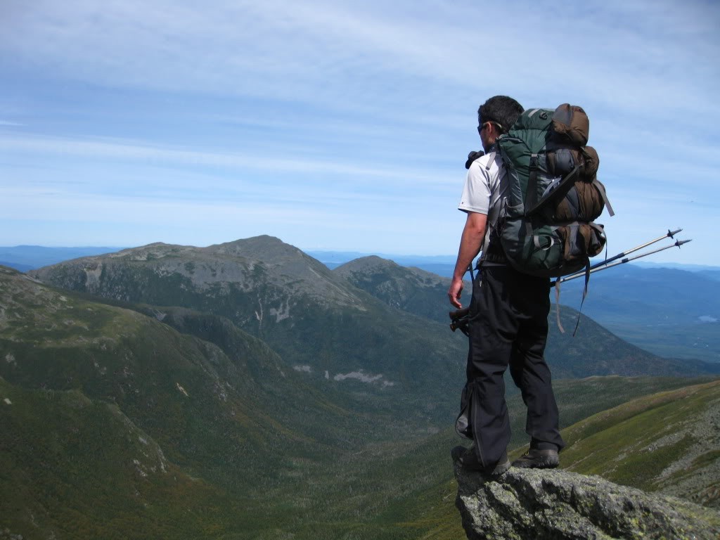 viaggiare zaino in spalla