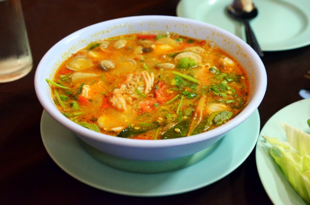 zuppa thailandese